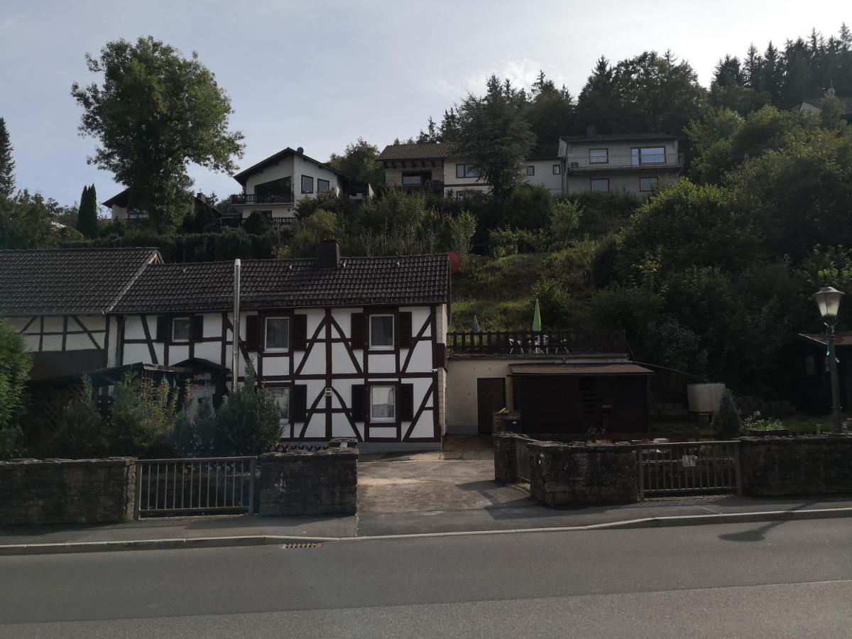 Haus Am Fluss Villa Kall Luaran gambar